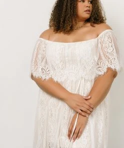 BB Custom Caroline Lace Maxi Dress | Off White 23 BB Custom Caroline Lace Maxi Dress | Off White