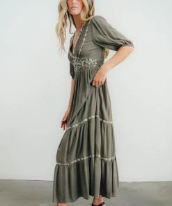 IL Santa Fe Embroidered Dress | Dusty Olive