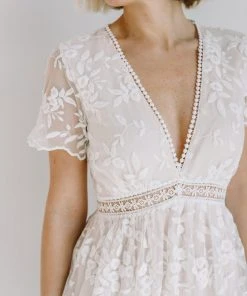 AK Ada Lace Maxi Dress | Off White Dresses