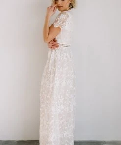 AK Ada Lace Maxi Dress | Off White Dresses