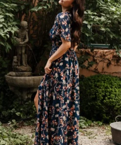 BB Custom Dresses April Sweetheart Maxi Dress | Dark Blue Floral 2 BB Custom Dresses April Sweetheart Maxi Dress | Dark Blue Floral