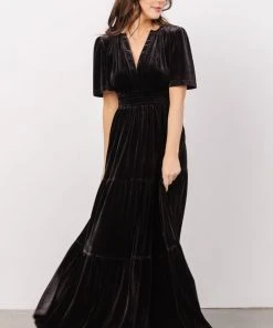RR Artemis Velvet Maxi Dress | Black Dresses