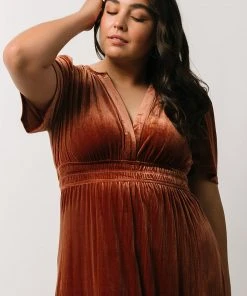 RR Dresses Artemis Velvet Maxi Dress | Dark Spice 21 RR Dresses Artemis Velvet Maxi Dress | Dark Spice