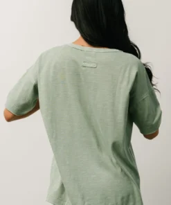 IL Aster Pocket Tee | Light Sage Tops