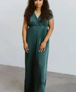 BB Custom Athena Pleated Maxi Dress | Lagoon Dresses 2 BB Custom Athena Pleated Maxi Dress | Lagoon Dresses