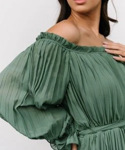 FT Aubrey Off Shoulder Pleated Mini Dress | Green