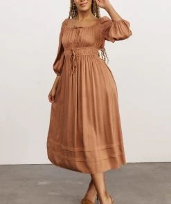 POL Dresses Bodrum Midi Dress | Cocoa
