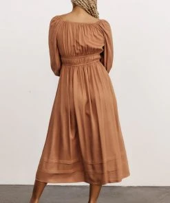 POL Dresses Bodrum Midi Dress | Cocoa