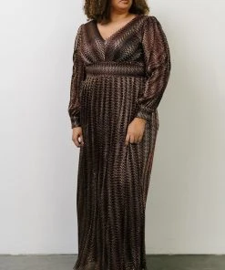 Soi Dresses Bronson Shimmer Gown | Mulberry + Gold