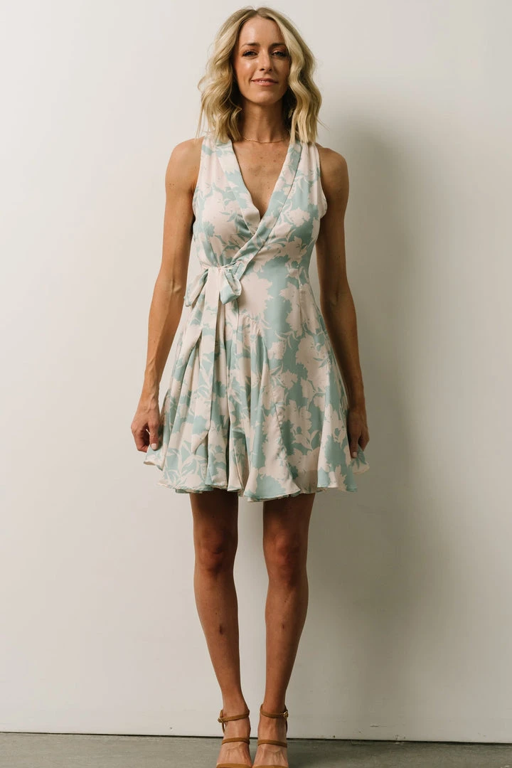 Soi Chrissy Mini Wrap Dress | Robin Blue Floral 2 Soi Chrissy Mini Wrap Dress | Robin Blue Floral