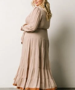 IL Dresses Colbie Tiered Maxi Dress | Taupe