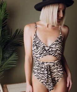EN Cyprus One Piece | Animal Stripe