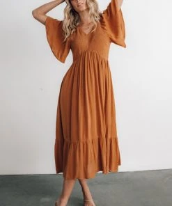 IL Felicity Smocked Dress | Camel Dresses