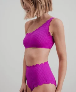 BJB Fiji Scalloped Swim Top | Fuchsia