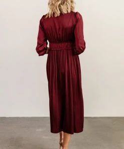 POL Dresses Gabriella Satin Midi Dress | Merlot