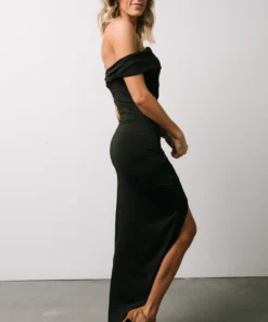 DD Zaire Off Shoulder Maxi Dress | Black Dresses 2 DD Zaire Off Shoulder Maxi Dress | Black Dresses