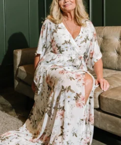 BB Custom Kia Kimono Maxi Dress | White Floral 2 BB Custom Kia Kimono Maxi Dress | White Floral
