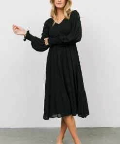 IL Lainey Smocked Dotted Midi Dress | Black