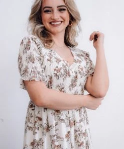 POL Lotta Smocked Maxi Dress | White Floral Dresses