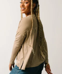 IL Mary Long Sleeve Pocket Top | Sand Tops