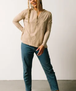 IL Mary Long Sleeve Pocket Top | Sand Tops