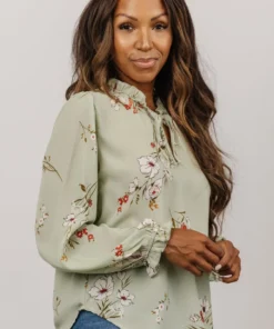 LUM Tops Midway Long Sleeve Top | Sage Floral