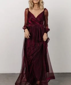Soi Dresses Octavia Shimmer Gown | Mulberry 9 Soi Dresses Octavia Shimmer Gown | Mulberry
