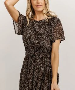 POL Prim Pleated Dress | Black Print Dresses