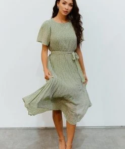 POL Dresses Prim Pleated Dress | Olive Print