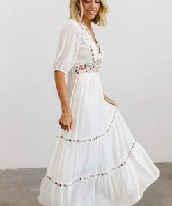 IL Santa Fe Embroidered Dress | White Dresses