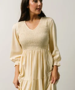 POL Dresses Tarryn Smocked Midi Dress | Light Yellow Floral 5 POL Dresses Tarryn Smocked Midi Dress | Light Yellow Floral