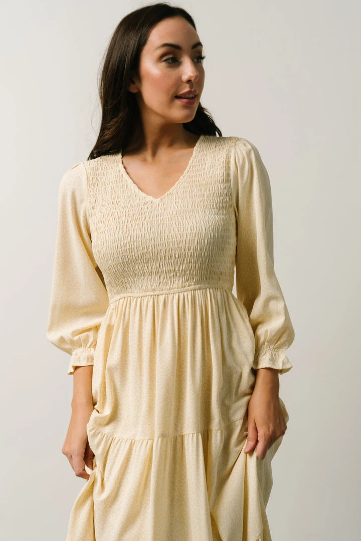 POL Dresses Tarryn Smocked Midi Dress | Light Yellow Floral POL Dresses Tarryn Smocked Midi Dress | Light Yellow Floral