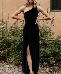 BB Custom Tatiana Velvet One Shoulder Maxi Dress | Black