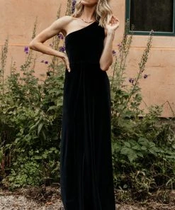 BB Custom Tatiana Velvet One Shoulder Maxi Dress | Black