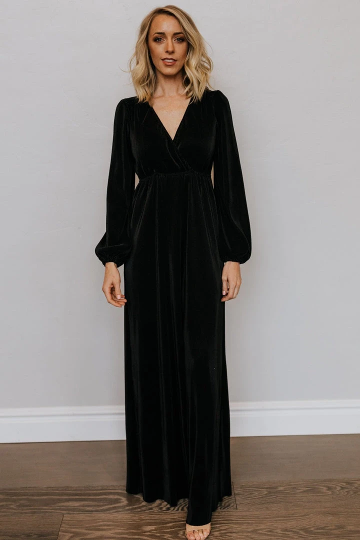 BB Custom Dresses Venus Pleated Maxi Dress | Black 4 BB Custom Dresses Venus Pleated Maxi Dress | Black