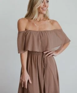 BB Custom Victoria Off Shoulder Maxi Dress | Mocha
