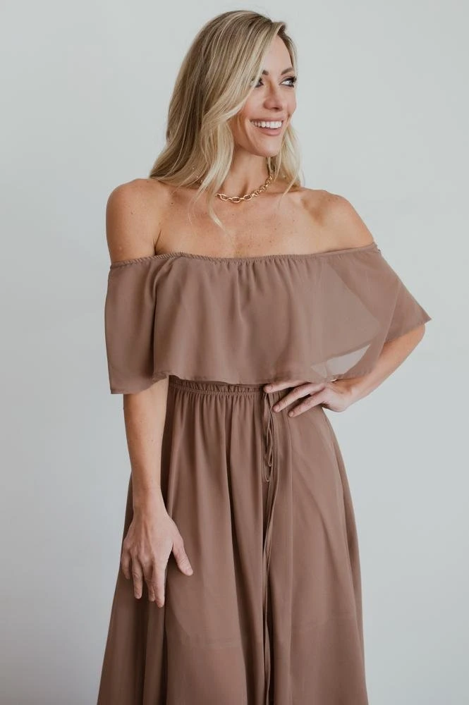 BB Custom Victoria Off Shoulder Maxi Dress | Mocha 2 BB Custom Victoria Off Shoulder Maxi Dress | Mocha