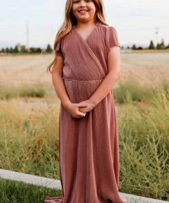 BB Custom Youth Athena Pleated Maxi Dress | Rose 9 BB Custom Youth Athena Pleated Maxi Dress | Rose
